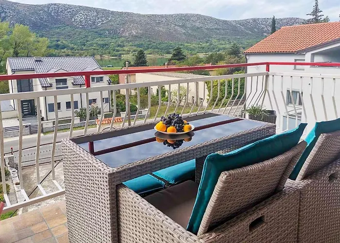 Ivona * Tribalj (Primorsko-Goranska)